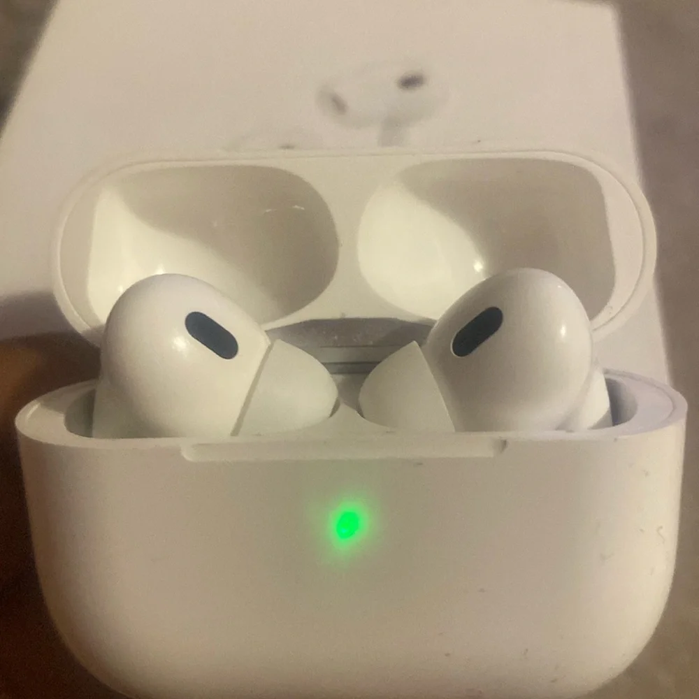 AirPods